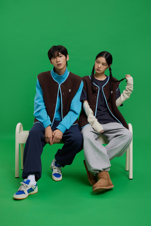 https://img.benettonmall.com/PARTS/KB/26F/BAPTG1661DN_MB_M2.jpg