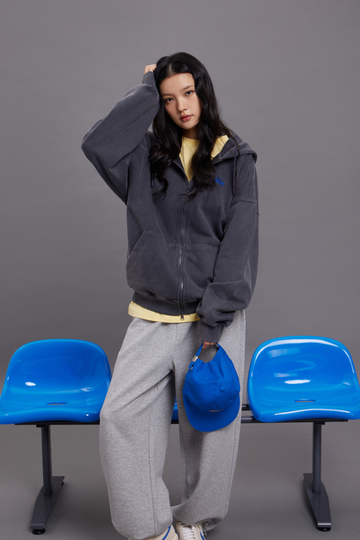 https://img.benettonmall.com/PARTS/KB/26F/BAPTG1661MG_MB_M3.jpg