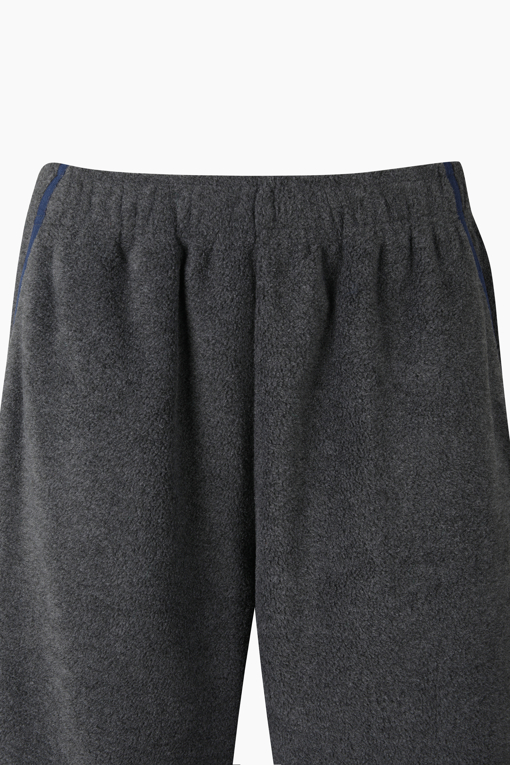 https://img.benettonmall.com/PARTS/KB/26F/BAPTG2661DG_MB_D2.jpg