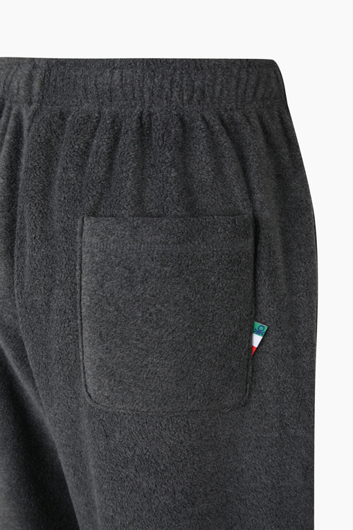 https://img.benettonmall.com/PARTS/KB/26F/BAPTG2661DG_MB_D5.jpg
