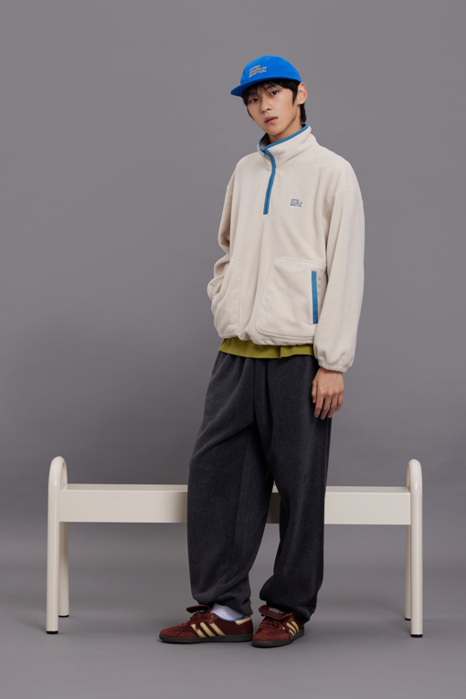 https://img.benettonmall.com/PARTS/KB/26F/BAPTG2661DG_MB_M11.jpg