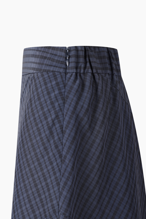https://img.benettonmall.com/PARTS/KB/26F/BASK01641DN_MB_D13.jpg?cb=1788777022
