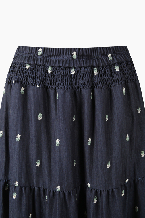 https://img.benettonmall.com/PARTS/KB/26F/BASK04641NY_MB_D2.jpg