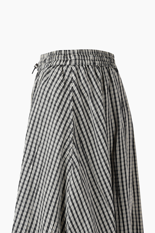 https://img.benettonmall.com/PARTS/KB/26F/BASK30641WH_MB_D13.jpg?cb=1788777022