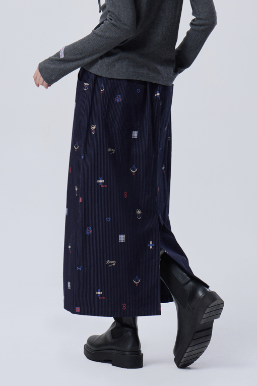 https://img.benettonmall.com/PARTS/KB/26F/BASK51661NY_MB_M1.jpg
