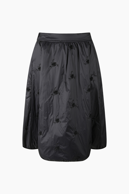 https://img.benettonmall.com/PARTS/KB/26F/BASK71661BK_MB_D0.jpg