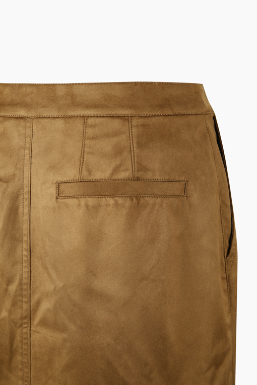https://img.benettonmall.com/PARTS/KB/26F/BASK72661CA_MB_D4.jpg?cb=1788777022