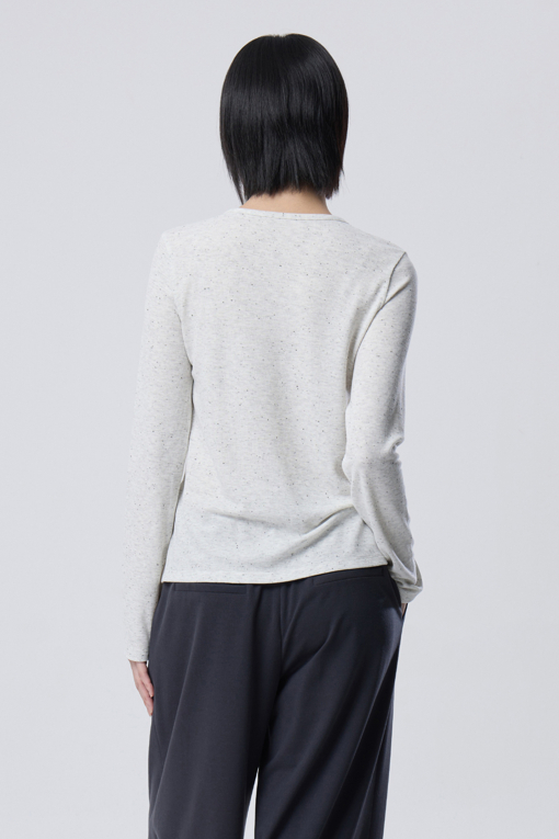https://img.benettonmall.com/PARTS/KB/26F/BATS01641IV_MB_M1.jpg