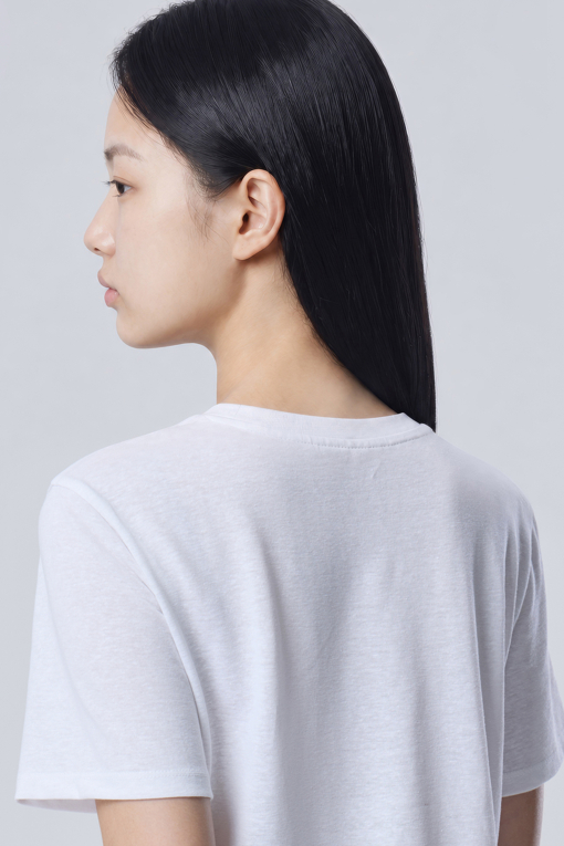 https://img.benettonmall.com/PARTS/KB/26F/BATS02641WH_MB_D3.jpg?cb=1788777022