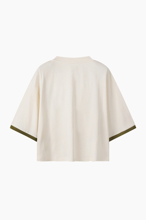https://img.benettonmall.com/PARTS/KB/26F/BATS06641IV_MB_D11.jpg?cb=1788777022