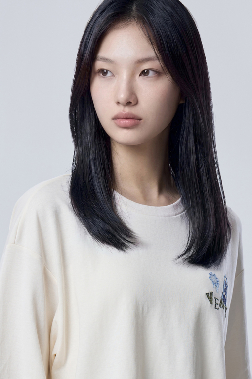 https://img.benettonmall.com/PARTS/KB/26F/BATS06641IV_MB_D2.jpg?cb=1788777022