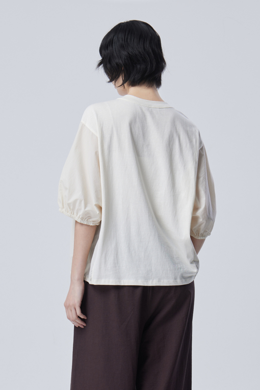 https://img.benettonmall.com/PARTS/KB/26F/BATS07641IV_MB_D1.jpg?cb=1788777022