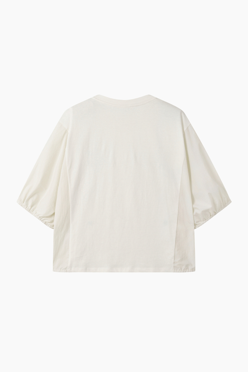 https://img.benettonmall.com/PARTS/KB/26F/BATS07641IV_MB_D11.jpg?cb=1788777022