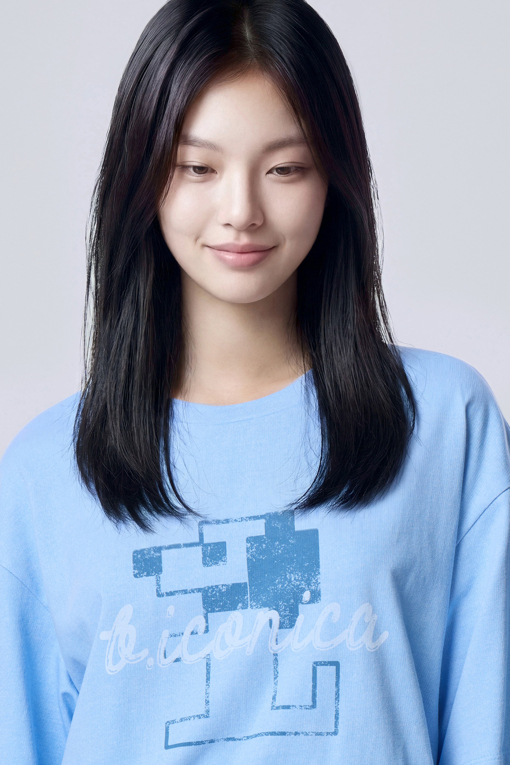 https://img.benettonmall.com/PARTS/KB/26F/BATS32641BL_MB_D2.jpg?cb=1788777022