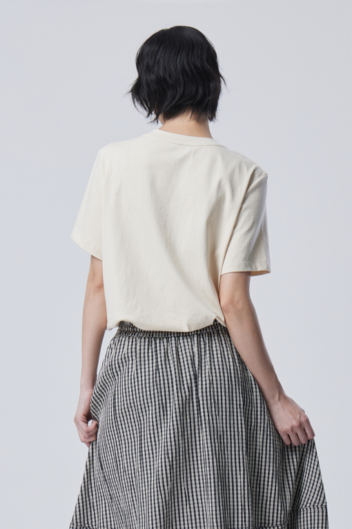 https://img.benettonmall.com/PARTS/KB/26F/BATS35641IV_MB_D1.jpg?cb=1788777022