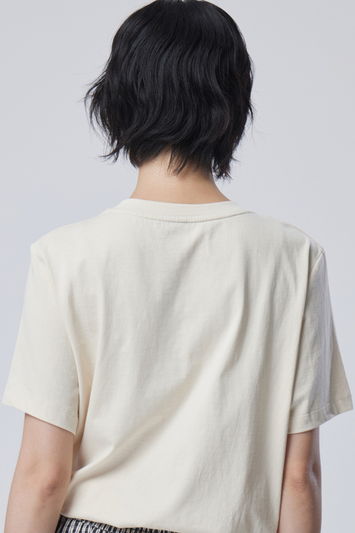https://img.benettonmall.com/PARTS/KB/26F/BATS35641IV_MB_D3.jpg?cb=1788777022