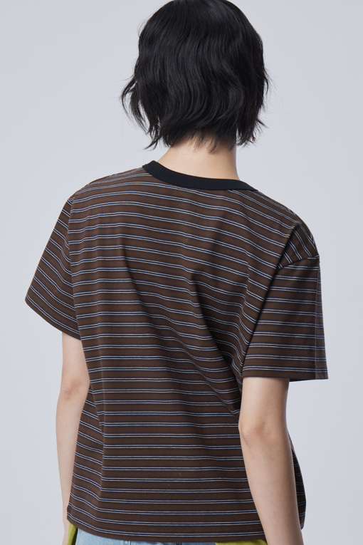 https://img.benettonmall.com/PARTS/KB/26F/BATS36641BR_MB_D3.jpg?cb=1788777022