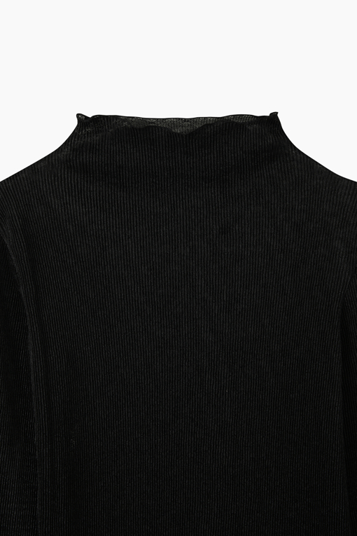 https://img.benettonmall.com/PARTS/KB/26F/BATS53661BK_MB_D2.jpg