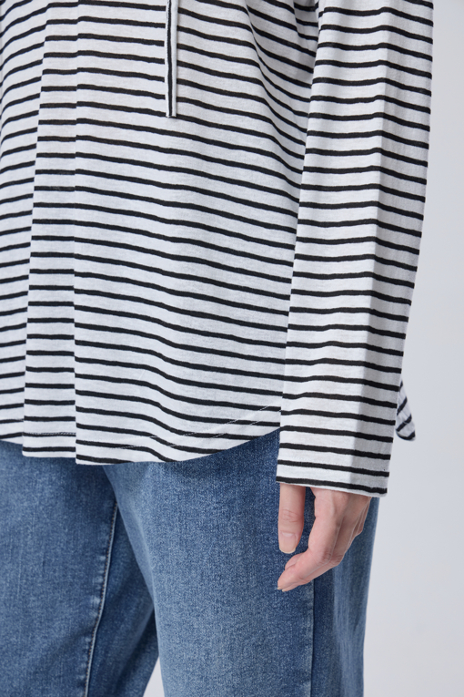 https://img.benettonmall.com/PARTS/KB/26F/BATSE1641BK_MB_D4.jpg?cb=1788777022