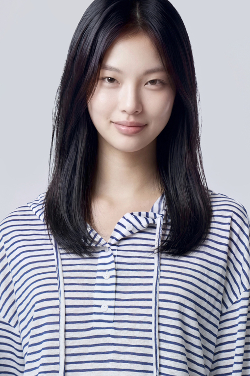 https://img.benettonmall.com/PARTS/KB/26F/BATSE1641BL_MB_D2.jpg?cb=1788777022