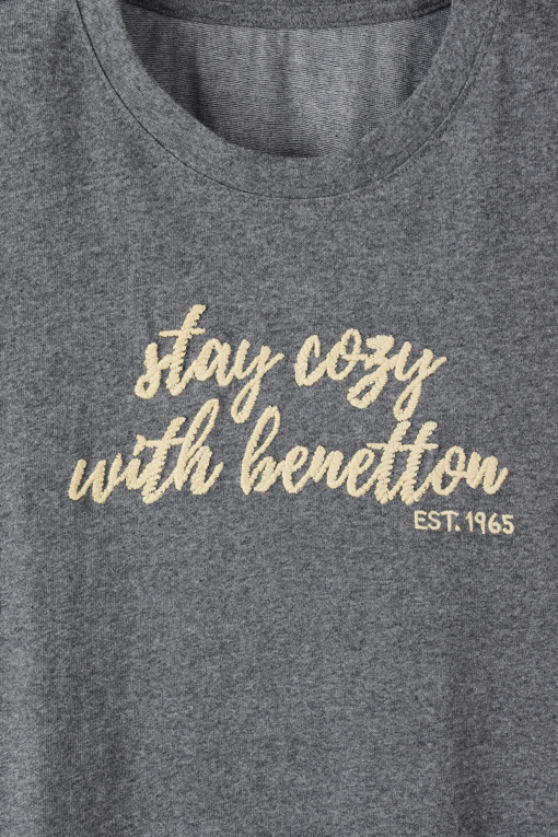 https://img.benettonmall.com/PARTS/KB/26F/BATSE5641MG_MB_D3.jpg
