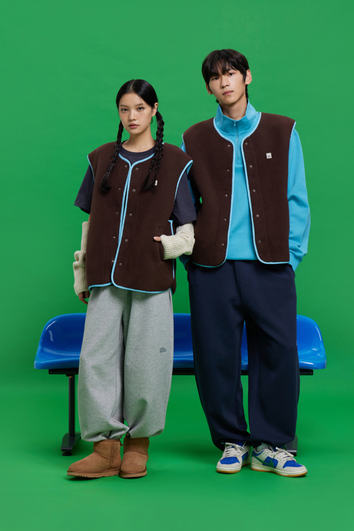 https://img.benettonmall.com/PARTS/KB/26F/BATSG2661BL_MB_M1.jpg