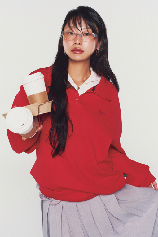https://img.benettonmall.com/PARTS/KB/26F/BATSG2661RD_MB_L1.jpg