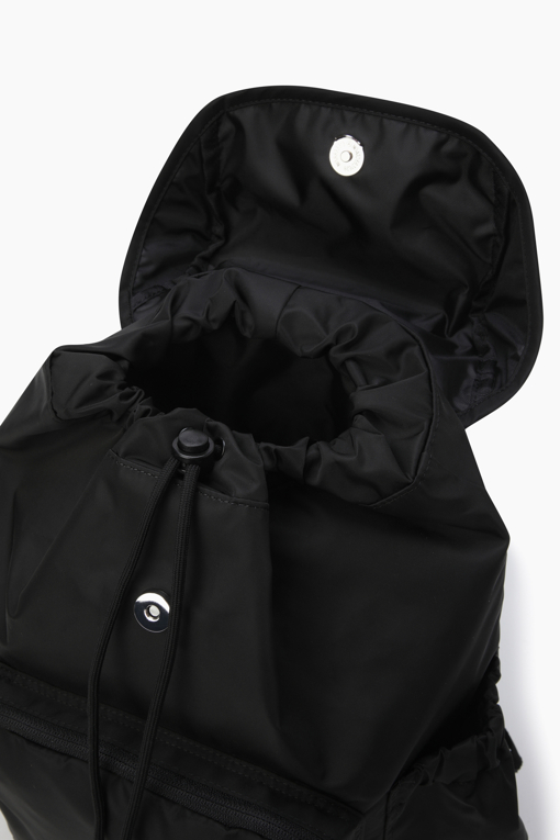 https://img.benettonmall.com/PARTS/KB/26F/BCBG01641BK_MB_D7.jpg?cb=1788777022
