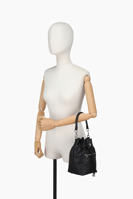 https://img.benettonmall.com/PARTS/KB/26F/BCBG02641BK_MB_D8.jpg?cb=1788777022