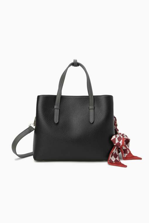 https://img.benettonmall.com/PARTS/KB/26F/BCBG03641BK_MB_D0.jpg