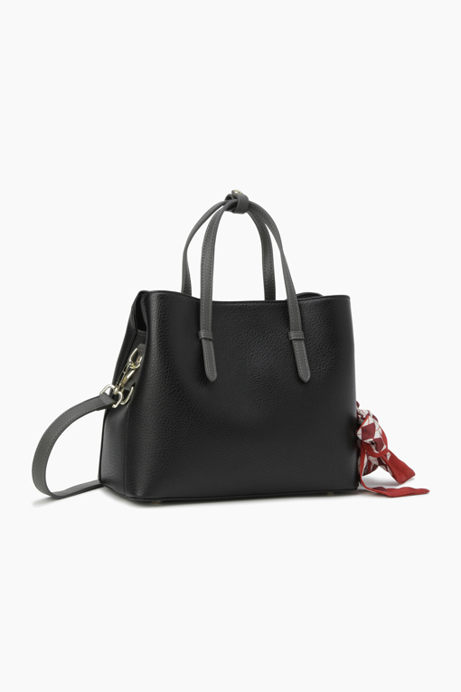 https://img.benettonmall.com/PARTS/KB/26F/BCBG03641BK_MB_D1.jpg