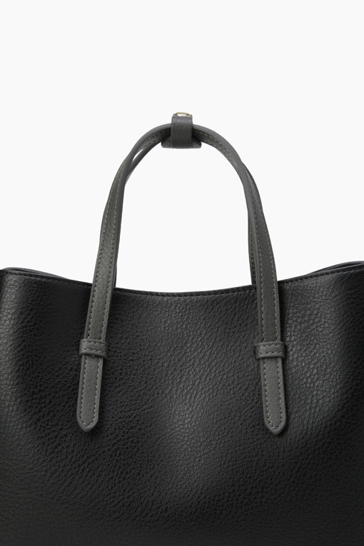 https://img.benettonmall.com/PARTS/KB/26F/BCBG03641BK_MB_D3.jpg