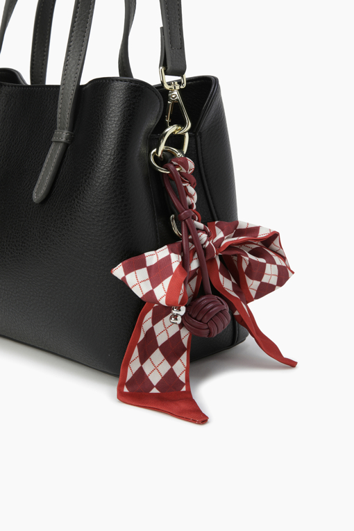 https://img.benettonmall.com/PARTS/KB/26F/BCBG03641BK_MB_D4.jpg