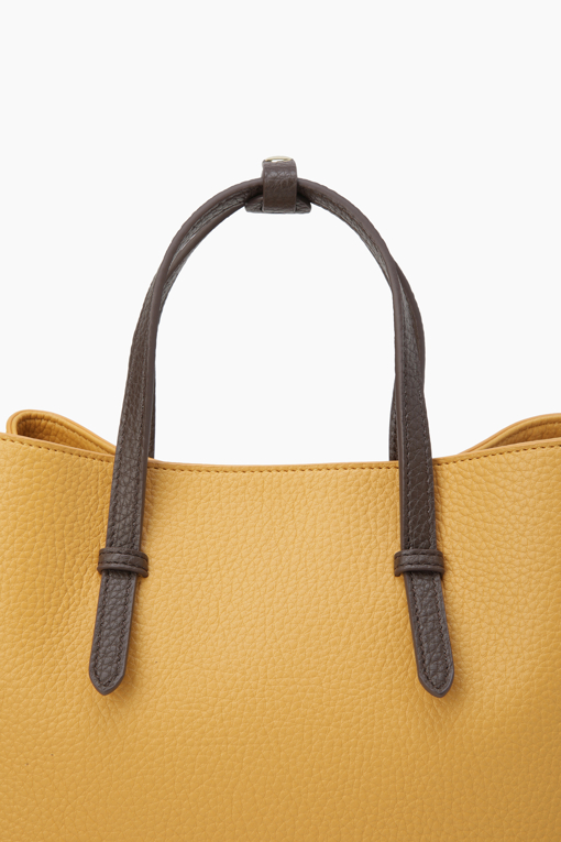 https://img.benettonmall.com/PARTS/KB/26F/BCBG03641MS_MB_D3.jpg