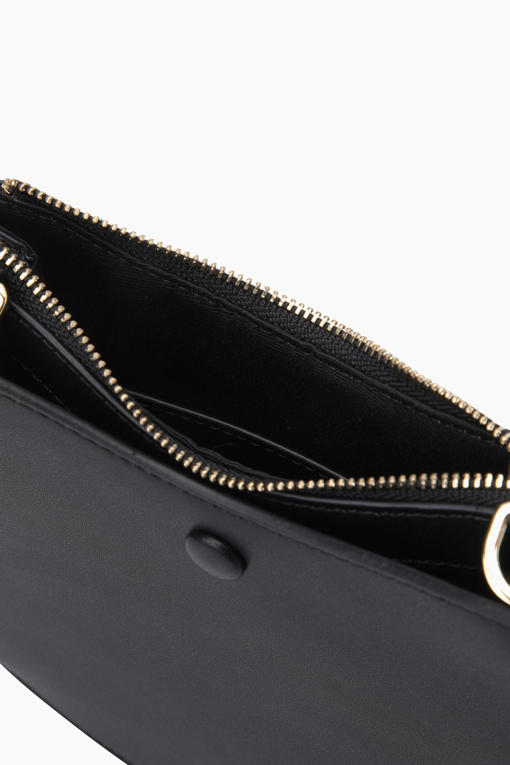 https://img.benettonmall.com/PARTS/KB/26F/BCBG04641BK_MB_D5.jpg?cb=1788777022