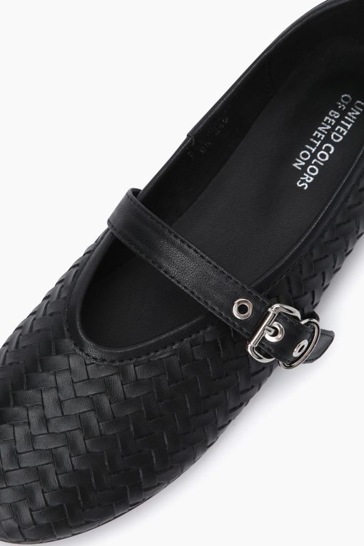 https://img.benettonmall.com/PARTS/KB/26F/BCSH02641BK_MB_D3.jpg?cb=1788777022