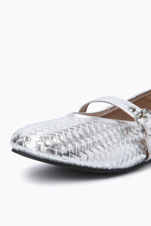 https://img.benettonmall.com/PARTS/KB/26F/BCSH02641SI_MB_D2.jpg?cb=1788777022