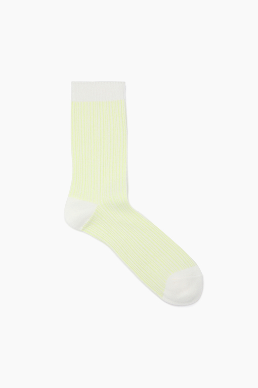 https://img.benettonmall.com/PARTS/KB/26F/BCSO01641YE_MB_D1.jpg?cb=1788777022