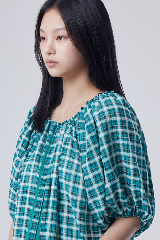 https://img.benettonmall.com/PARTS/KB/26S/BABL55631GN_MB_D2.jpg