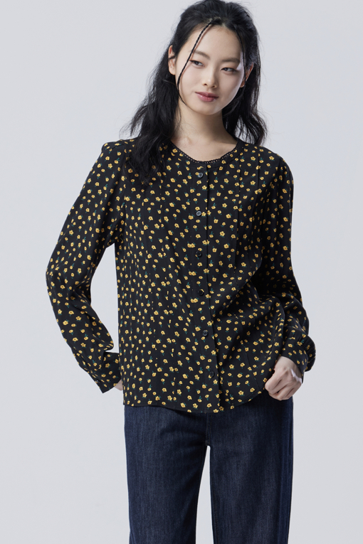 https://img.benettonmall.com/PARTS/KB/26S/BABLE1631BK_MB_D0.jpg