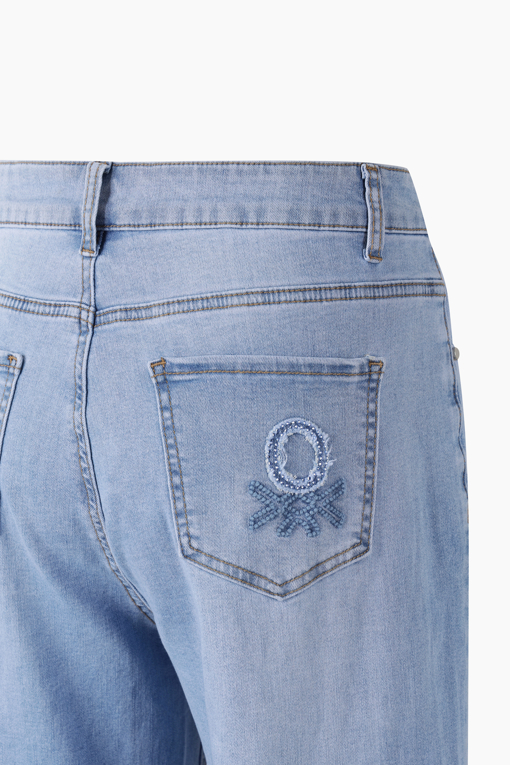 https://img.benettonmall.com/PARTS/KB/26S/BADP05611BL_MB_D4.jpg
