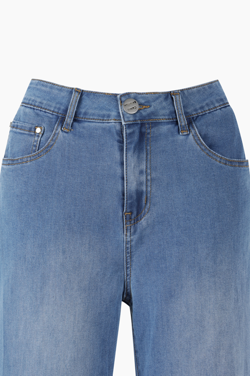 https://img.benettonmall.com/PARTS/KB/26S/BADP06611BL_MB_D2.jpg