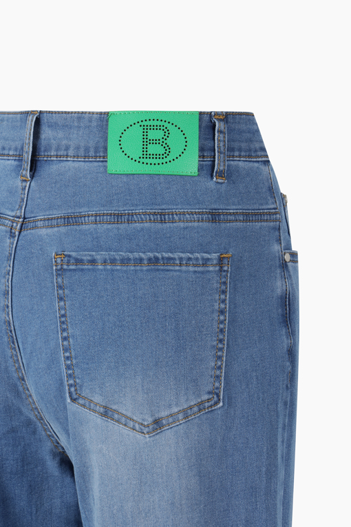 https://img.benettonmall.com/PARTS/KB/26S/BADP06611BL_MB_D4.jpg