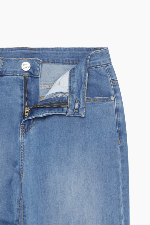 https://img.benettonmall.com/PARTS/KB/26S/BADP06611BL_MB_D5.jpg