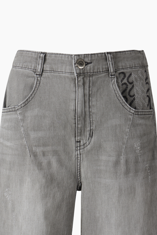 https://img.benettonmall.com/PARTS/KB/26S/BADP14611LG_MB_D2.jpg