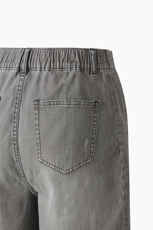 https://img.benettonmall.com/PARTS/KB/26S/BADP14611LG_MB_D4.jpg