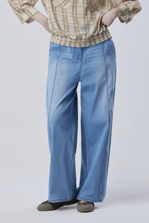 https://img.benettonmall.com/PARTS/KB/26S/BADP53631IN_MB_D0.jpg