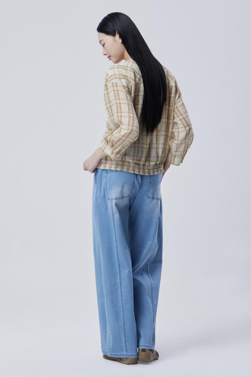 https://img.benettonmall.com/PARTS/KB/26S/BADP53631IN_MB_D1.jpg