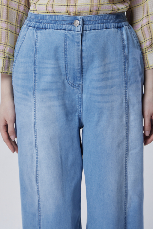 https://img.benettonmall.com/PARTS/KB/26S/BADP53631IN_MB_D2.jpg