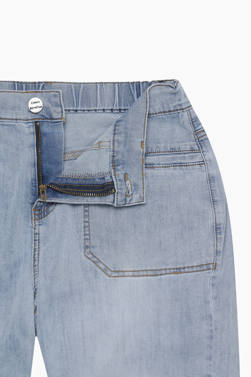 https://img.benettonmall.com/PARTS/KB/26S/BADP55631IN_MB_D5.jpg